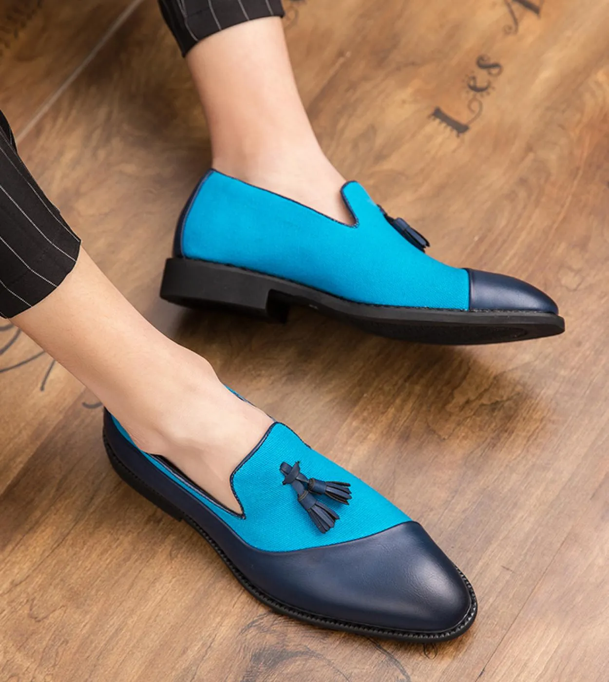 Fashion Business Dress Scarpe da uomo Classic Leather Men Suits Shoes Slip On Oxfords Shoes Party Nappa Designer Shoes
